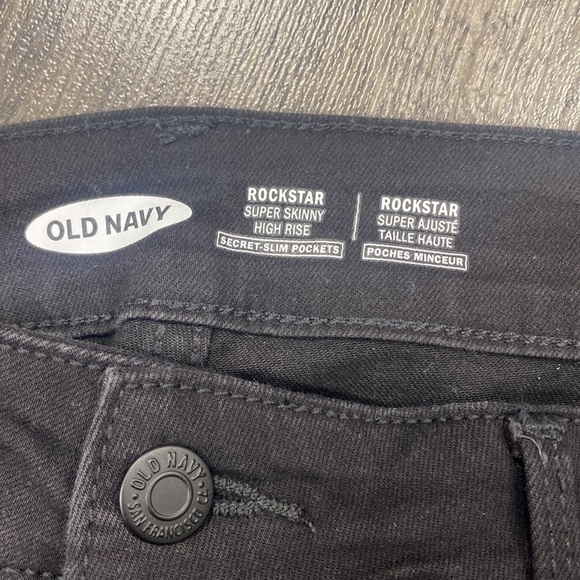 Old Navy distressed skinny jeans - Picture 4 of 5